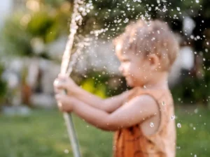 ahorrar agua en verano | save water in summer | économiser l'eau en été